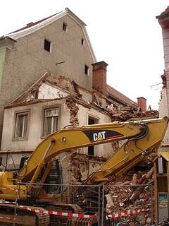 Demolierung statt Revitaliserung in Altstadtschutzzone 1, Griesgasse.jpg